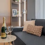 Castle&river Luxe-vydrica * Pressburg