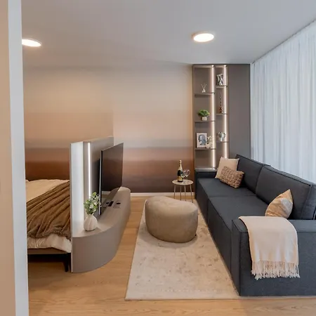 Castle&river Luxe-vydrica * Братислава