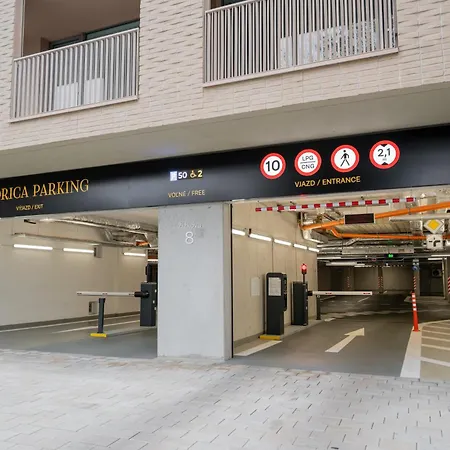 Castle&river Luxe-vydrica * Братислава