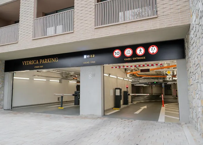 Castle&river Luxe-vydrica * Bratislava