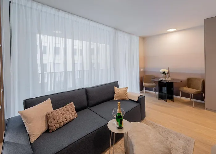 Castle&river Luxe-vydrica * Bratislava